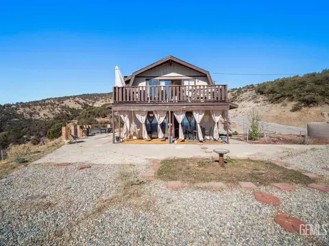 25001 Paramount Dr, Tehachapi, CA 93561 photo 31