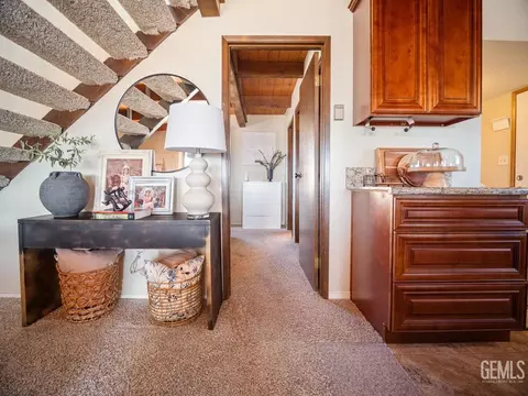 25001 Paramount Dr, Tehachapi, CA 93561 photo 14