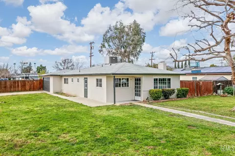 3301 Beyers St, Bakersfield, CA 93312
