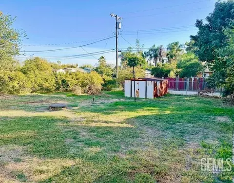 Exterior - 421 Curtis Ave, Shafter, CA 93263 photo 1 of 3
