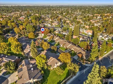 7401 Hilton Head Way #18, Bakersfield, CA 93309