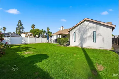 Exterior - 4501 Gorbett Ln, Bakersfield, CA 93311 photo 4 of 4