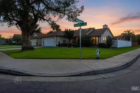 Exterior - 4501 Gorbett Ln, Bakersfield, CA 93311 photo 1 of 4