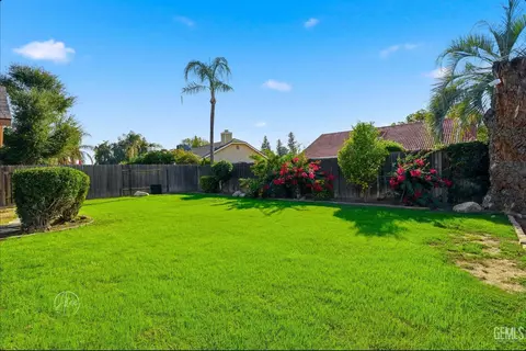 Exterior - 4501 Gorbett Ln, Bakersfield, CA 93311 photo 2 of 4