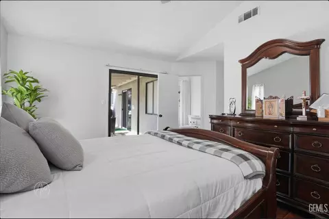 Bedroom - 4501 Gorbett Ln, Bakersfield, CA 93311 photo 2 of 4