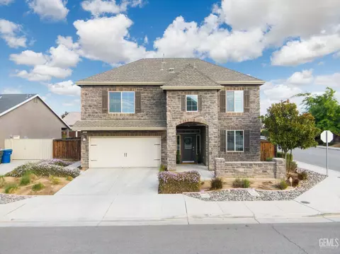 Exterior - 9324 Red Pine Dr, Shafter, CA 93263 photo 1 of 8