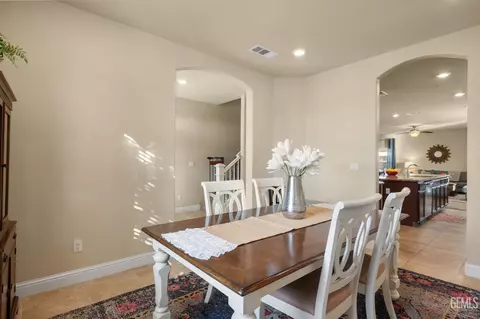 Dining - 9324 Red Pine Dr, Shafter, CA 93263 photo 2 of 2