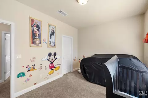 Bedroom - 9324 Red Pine Dr, Shafter, CA 93263 photo 7 of 10