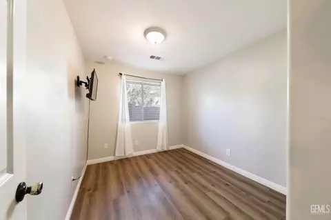 Other - 203 Pierce St, Taft, CA 93268 photo 2 of 6