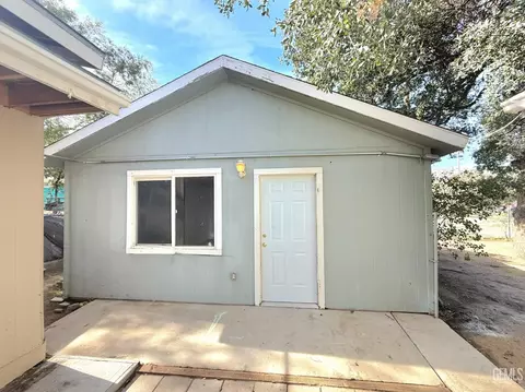 38 Verna St, Bodfish, CA 93205 photo 4