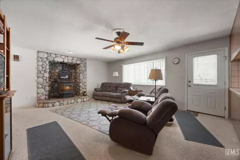 27811 Preakness Dr, Tehachapi, CA 93561 photo 18