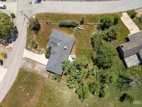 27811 Preakness Dr, Tehachapi, CA 93561 photo 6