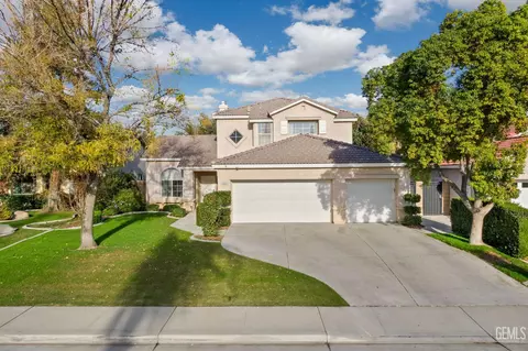 5304 Sand Dollar Ct, Bakersfield, CA 93312