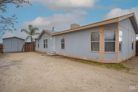 124 Roosevelt Pl, Taft, CA 93268