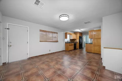 Other - 2901 Berkeley St, Bakersfield, CA 93305 photo 7 of 10