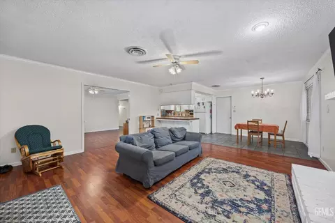 Living - 3108 Corvallis Ln, Bakersfield, CA 93309 photo 2 of 2