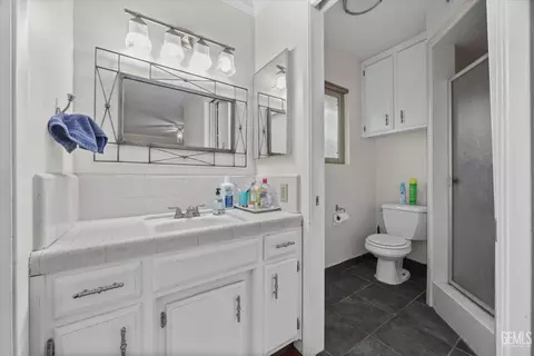 Bath - 3108 Corvallis Ln, Bakersfield, CA 93309 photo 1 of 1