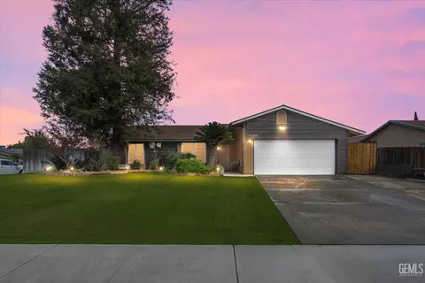 4036 Liz Dr, Bakersfield, CA 93312