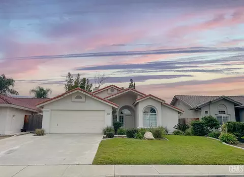 8713 Fox Creek Ct, Bakersfield, CA 93312