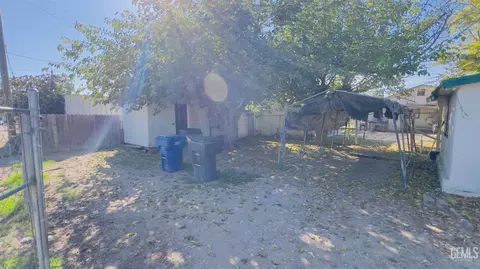 Exterior - 1310 D St, Wasco, CA 93280 photo 5 of 5