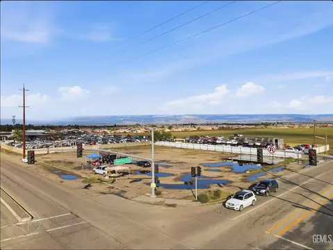 7960 S Union Ave, Bakersfield, CA 93307