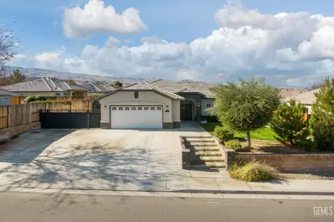 401 Hillard St, Taft, CA 93268 photo 1