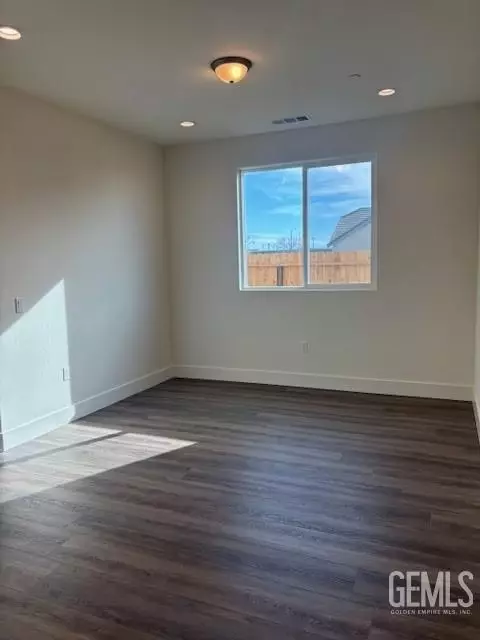 6701 Cedar Post Dr, Bakersfield, CA 93314 photo 5