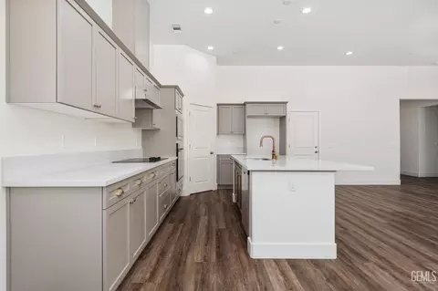 Other - 6701 Cedar Post Dr, Bakersfield, CA 93314 photo 7 of 13