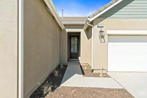 Entry Way - 6701 Cedar Post Dr, Bakersfield, CA 93314 photo 1 of 4