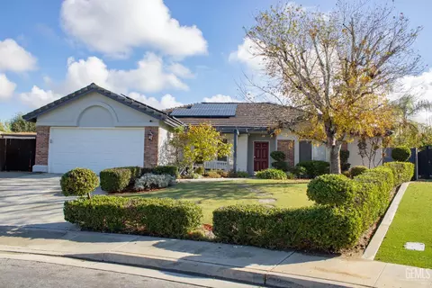 5004 Sioux Pl, Bakersfield, CA 93312