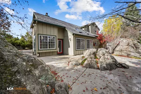 Exterior - 23701 Crystal Lake Ln, Tehachapi, CA 93561 photo 1 of 10