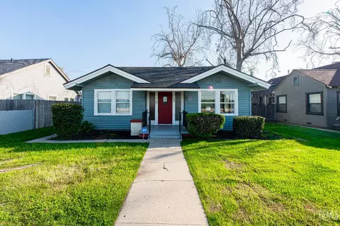 2709 California Ave, Bakersfield, CA 93304