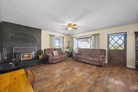 Other - 28200 Stallion Springs Dr, Tehachapi, CA 93561 photo 5 of 7