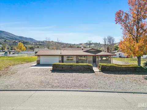 Other - 28200 Stallion Springs Dr, Tehachapi, CA 93561 photo 1 of 7