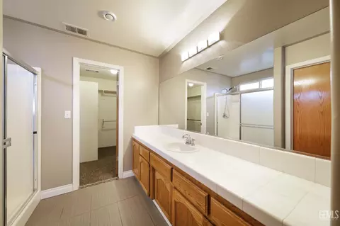 5618 Sicily Ct, Bakersfield, CA 93308 photo 23