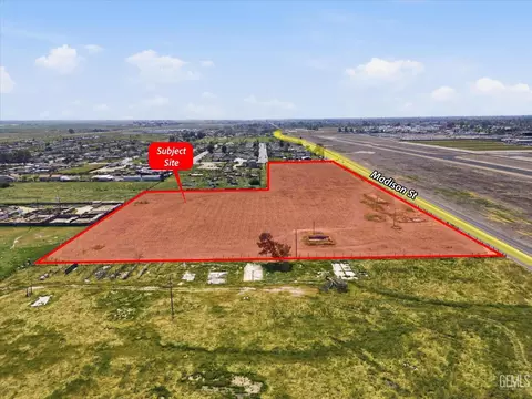 900 E Planz Rd, Bakersfield, CA 93307 photo 5