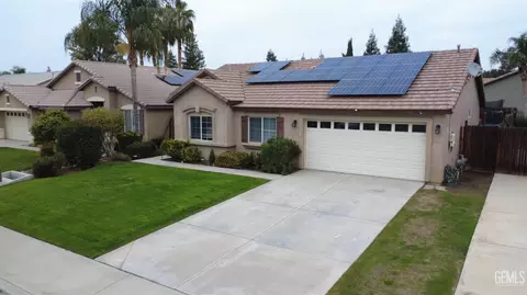 9906 Pyramid Peak Dr, Bakersfield, CA 93311