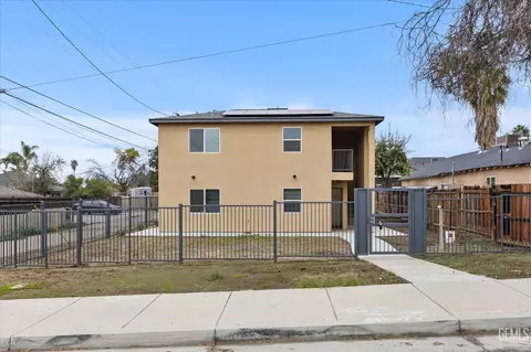 2118 Miller St, Bakersfield, CA 93305