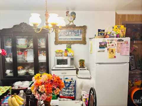 216 20th Ave, Delano, CA 93215 photo 3