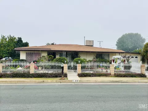 216 20th Ave, Delano, CA 93215 photo 1