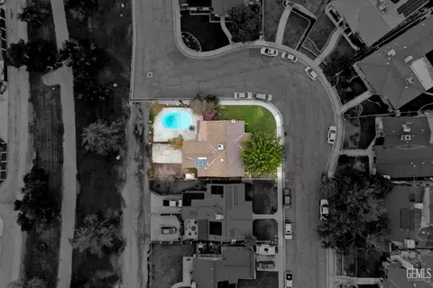 View/Area - 600 Sunset Ln, Taft, CA 93268 photo 1 of 9