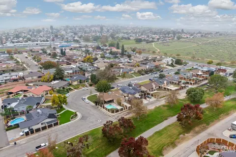 View/Area - 600 Sunset Ln, Taft, CA 93268 photo 7 of 9