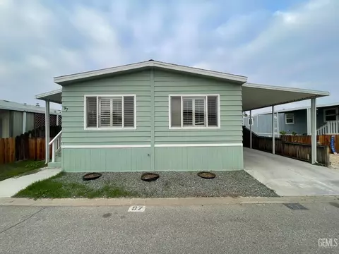 97 Cinnamon Ln, Bakersfield, CA 93308