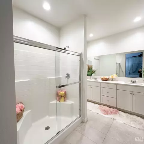 12404 Burnham St, Bakersfield, CA 93311 photo 56