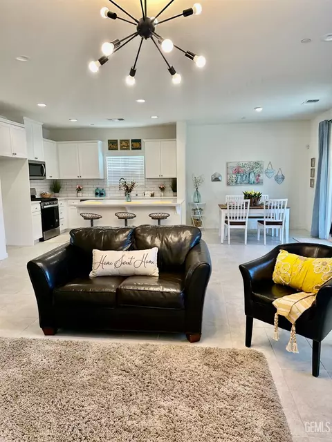12404 Burnham St, Bakersfield, CA 93311 photo 15