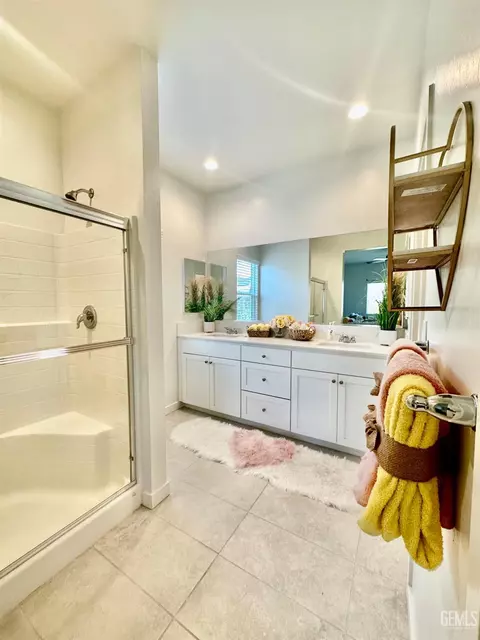12404 Burnham St, Bakersfield, CA 93311 photo 61