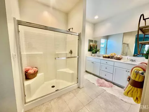 12404 Burnham St, Bakersfield, CA 93311 photo 60