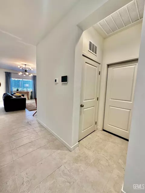 12404 Burnham St, Bakersfield, CA 93311 photo 9