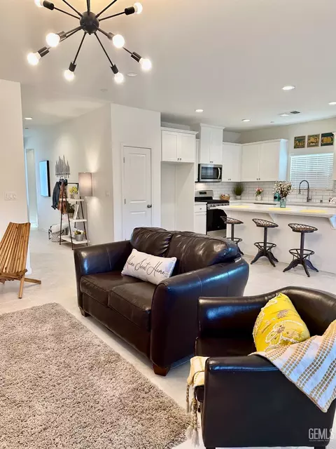 12404 Burnham St, Bakersfield, CA 93311 photo 14