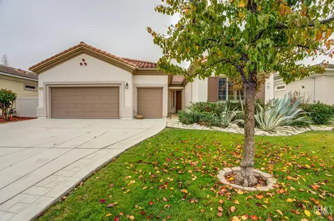 5715 Park Place Dr, Bakersfield, CA 93306